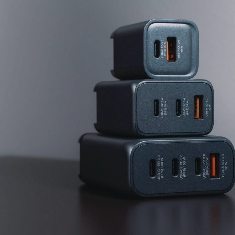 35 W 2-Port GaN Wall Charger, Black/Gray