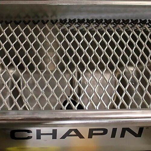 Chapin 100 Lb. Stainless Steel Professional Rock Salt Spreader (82500B)