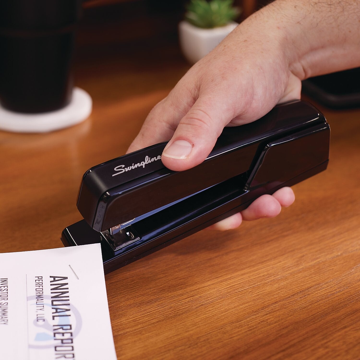 Swingline 747 Desktop Stapler, 30-Sheet Capacity, Black (74701)