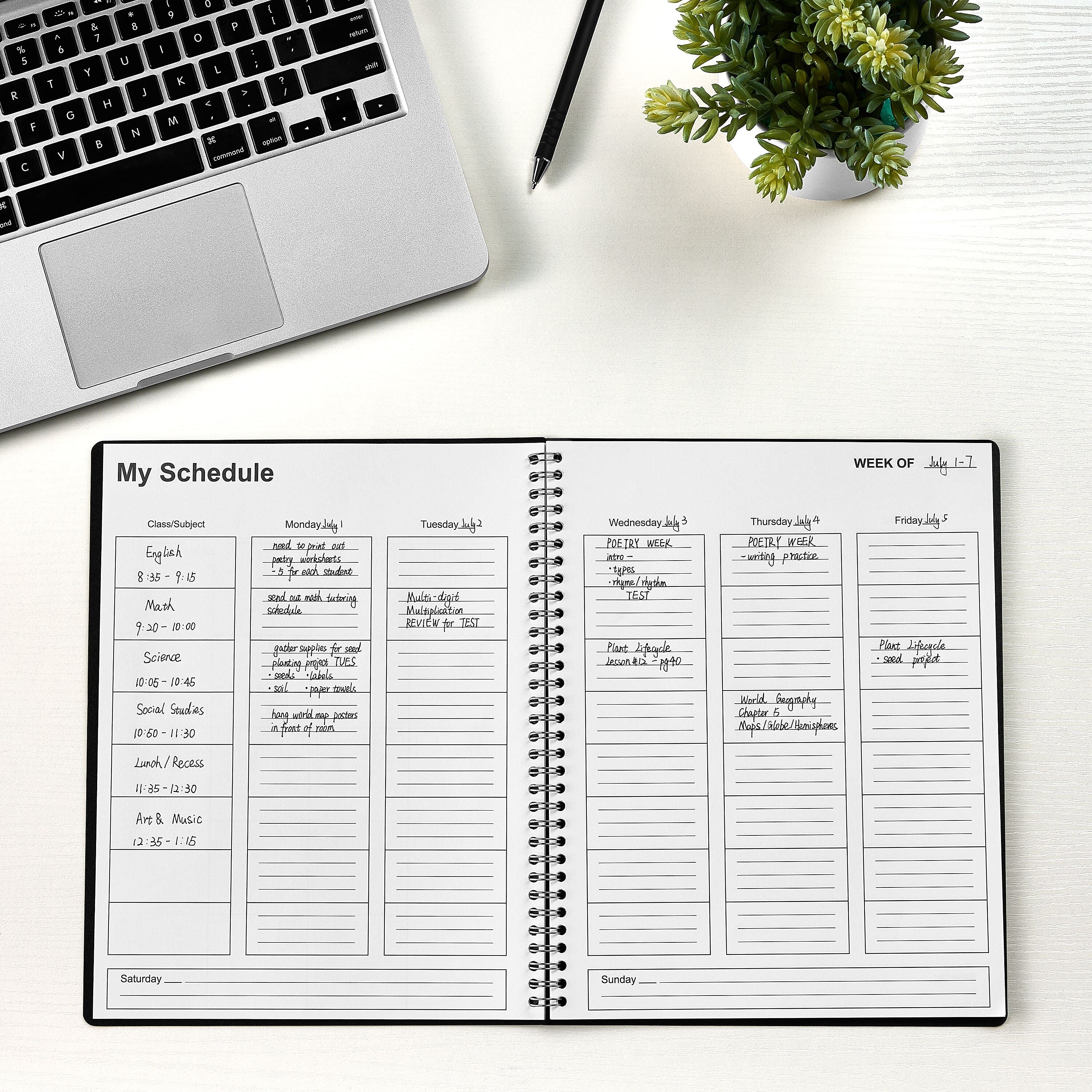 Staples 8.5" x 11" Academic Weekly Teacher Planner, Black (TR59498-21)