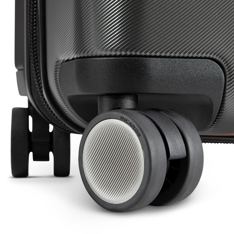 Ricardo Beverly Hills Montecito 2.0 30" Hardside Suitcase, 8-Wheeled Spinner, Graphite (124-29-029-4VP)