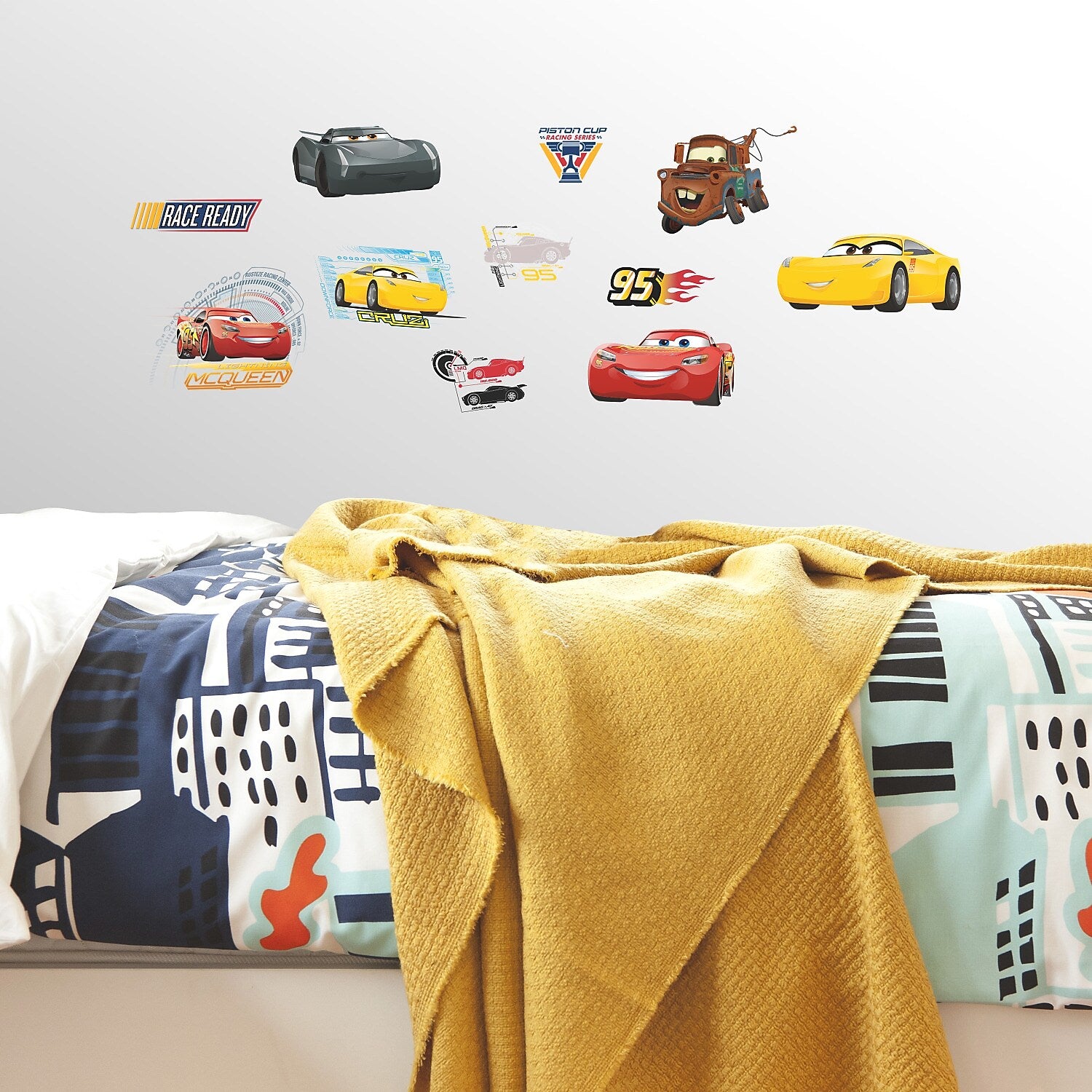 York Wallcoverings Cars 3 Contemporary Decals, Music, Movies & TV (RMK3353SCS)