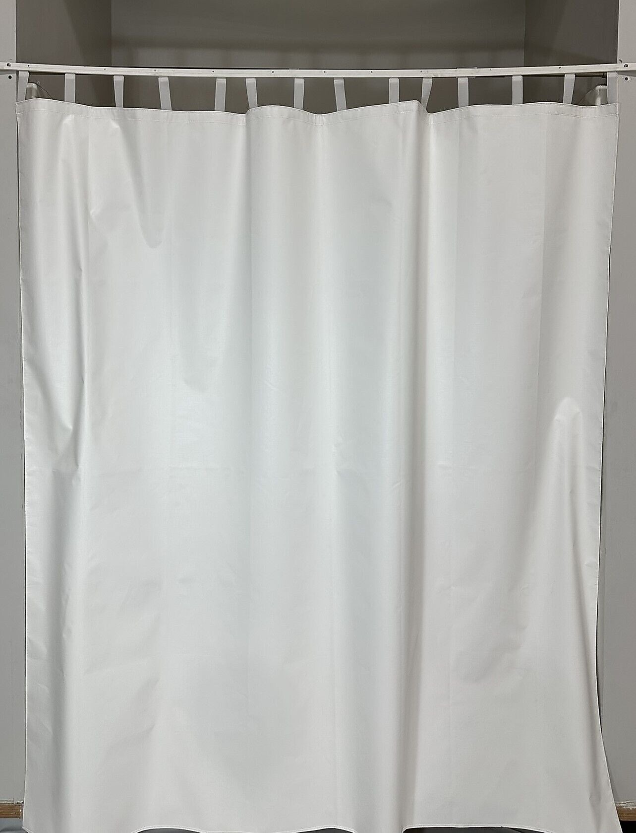 Gary Manufacturing  Anti-Ligature 70" x 72" Vinyl Shower Curtains, Hook & Loop Slider Tabs, White, 12/Case (STPSTDST)