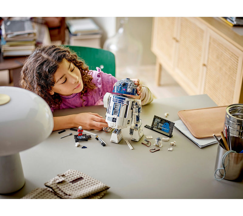 LEGO Star Wars R2-D2, 1050 Pieces (75379)