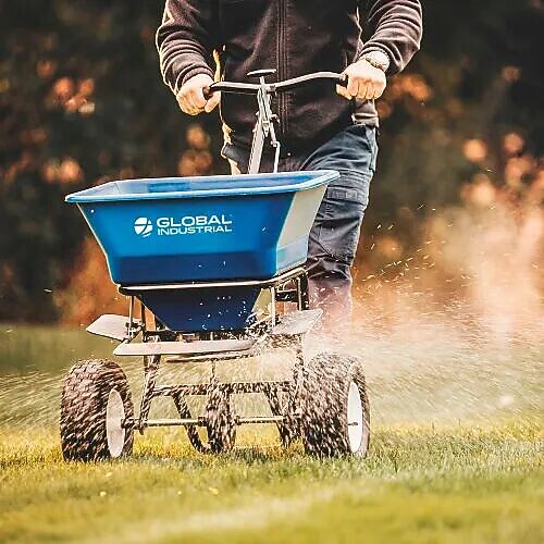 Global Industrial Universal Spreader, 100 Lb. Capacity (640788)