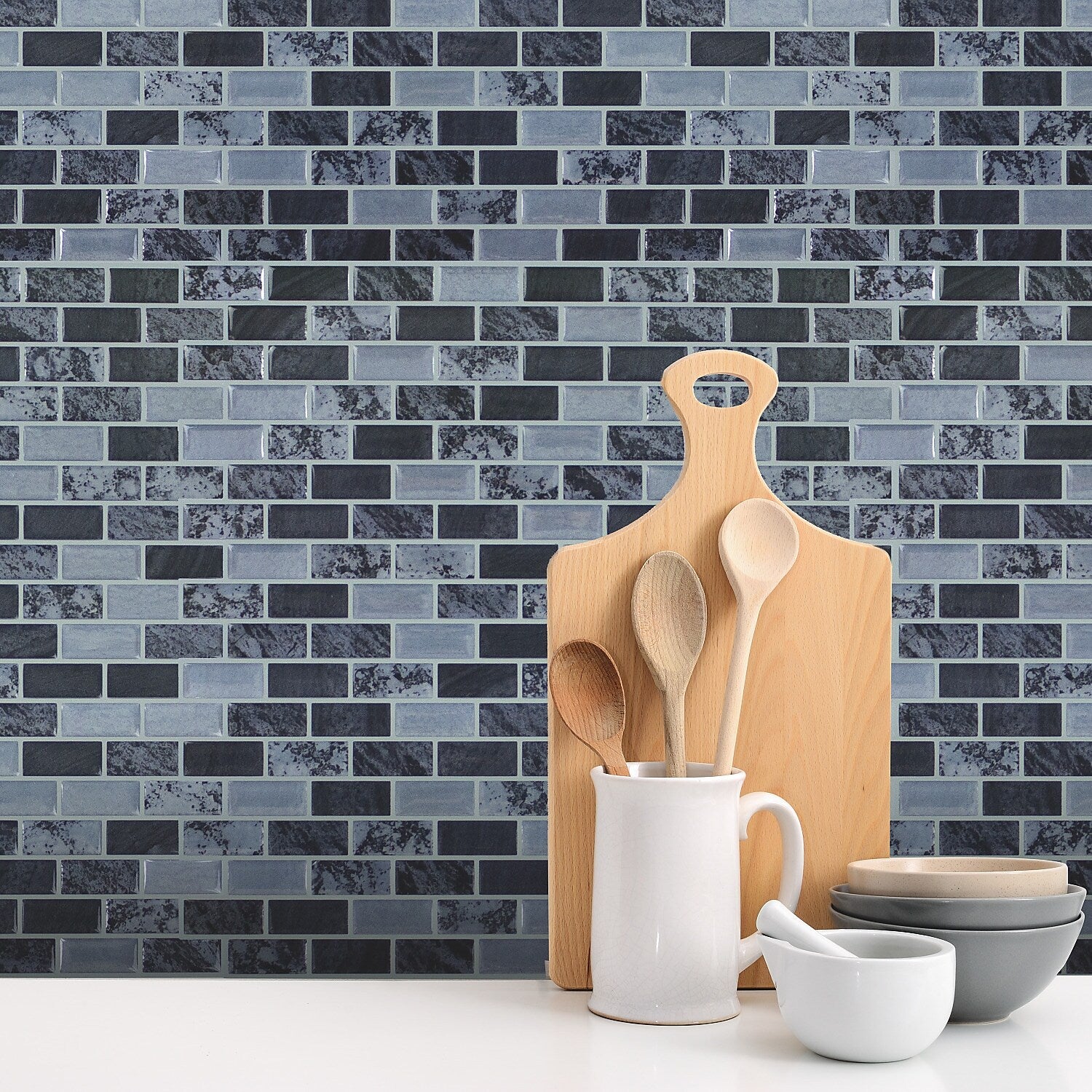 York Wallcoverings Traditional Marble Tile Peel and Stick Backsplash (TIL4129FLT)