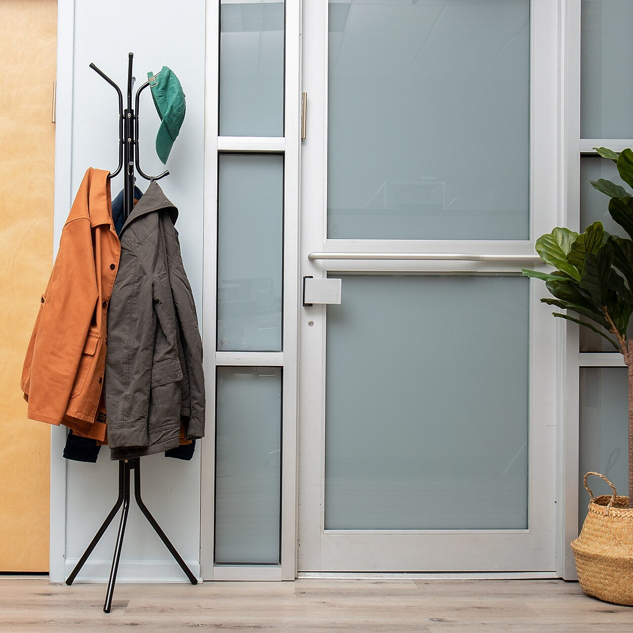 Mind Reader Freestanding Coat Rack, Multi-Hook Organizer, Black, Metal (CRACK11-BLK)