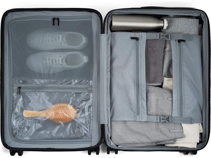 Bugatti Hamburg 30" Hardside Suitcase, 8-Wheeled Spinner, TSA Checkpoint Friendly, Red (HLG4528BU-REDLQ)