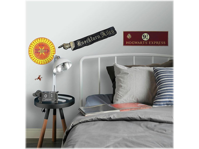RoomMates Harry Potter Signs Contemporary Wall Decal Set, Movies & TV (RMK3778SCS)