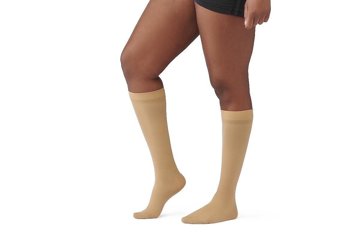Curad 20-30mmHg Knee High Compression Hosiery, Beige, D Size, Regular Length, Each (MDS1702DTH)