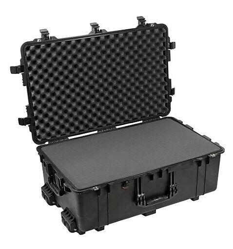 Pelican 1650 Solid-Wall Shipping Case, Black (1650-020-110)