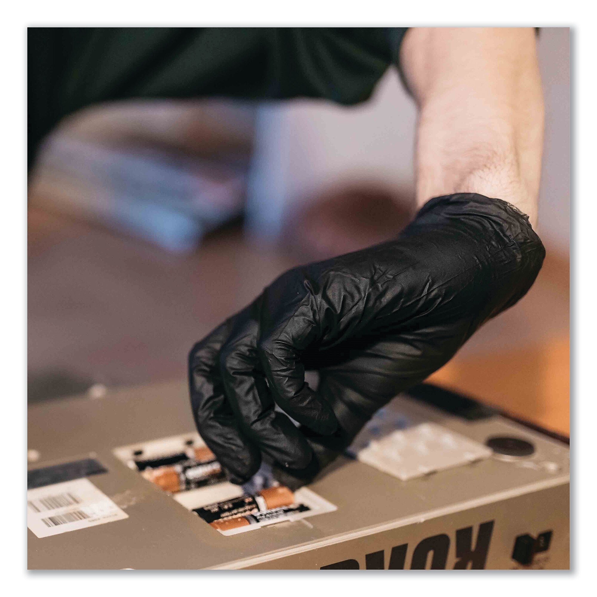 GloveWorks by AMMEX Industrial Nitrile Gloves, Powder-Free, 5 mil, X-Large, Black, 100 Gloves/Box, 10 Boxes/Carton