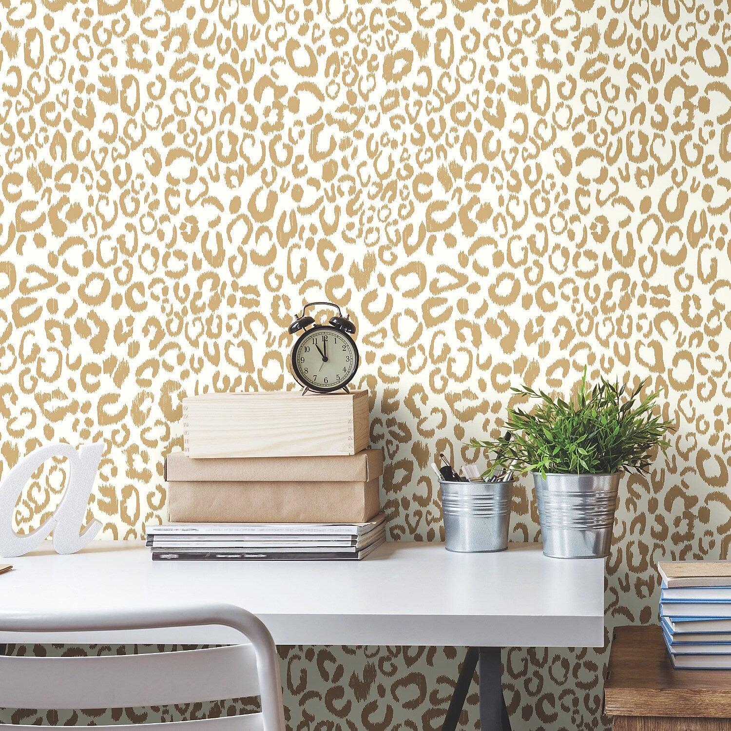 York Wallcoverings Leopard Peel and Stick Wallpaper (RMK10700WP)