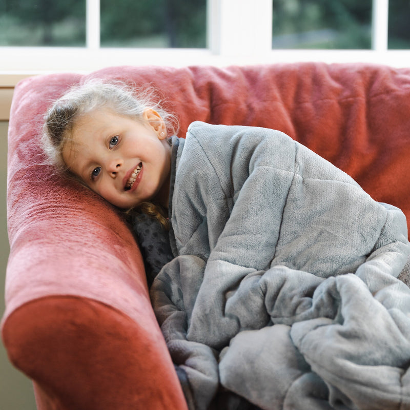 Bouncyband Soft Fleece 10 lb.Weighted Medium Sensory Blanket for Kids, 65" x 45", Gray (BBALPWB10GY)
