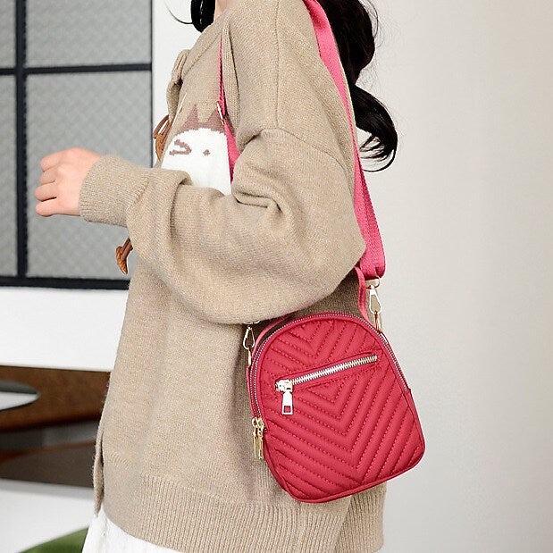 Nicci Polyester Cross-Body Quilted Bag, Red (CB3240510C-RED)