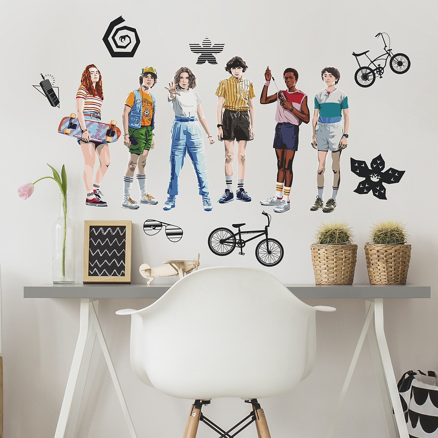 York Wallcoverings Stranger Things Contemporary Decals, Music, Movies & TV (RMK4675SCS)