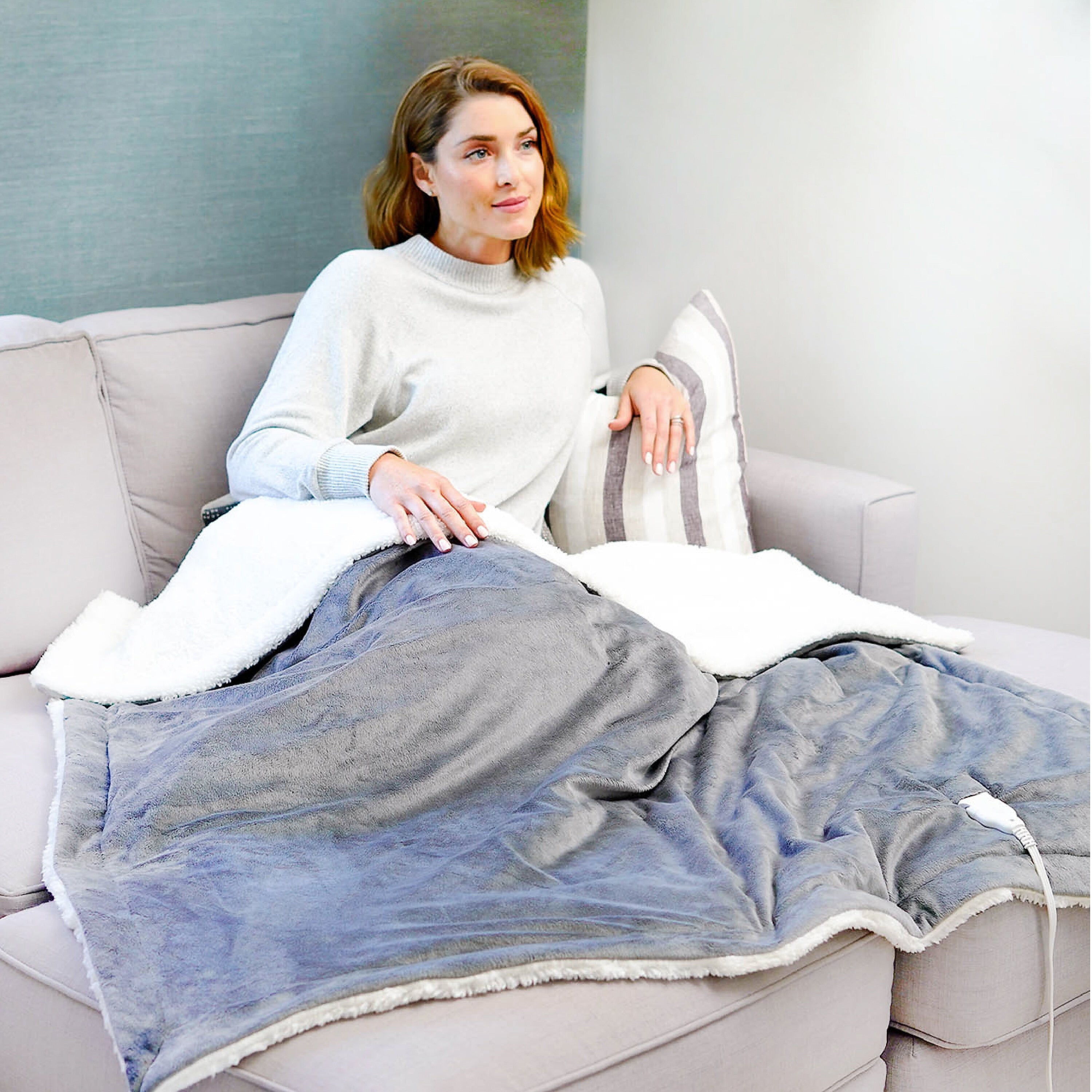 Pure Enrichment Heated Micromink & Sherpa Large Throw Blanket (PEHTTHRO-G-RT)