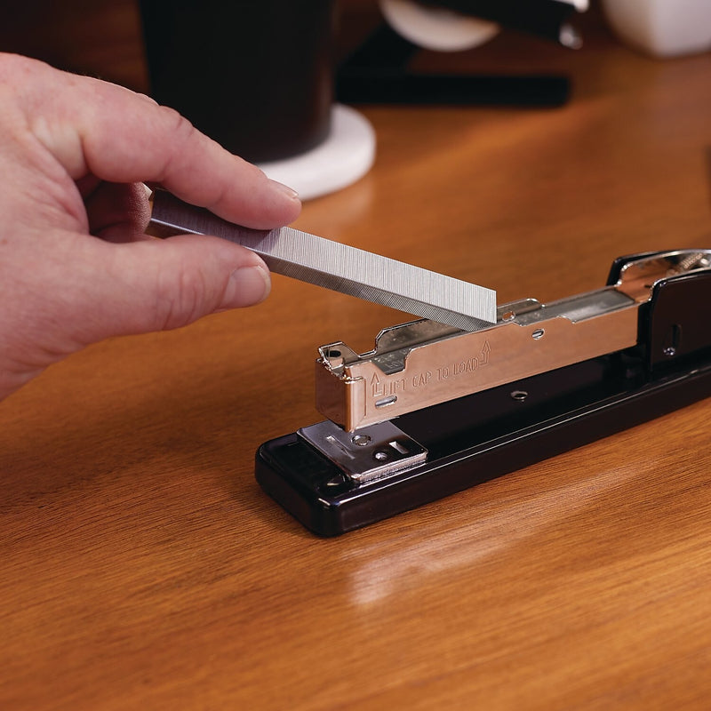 Swingline Desktop Stapler, 20-Sheet Capacity, Black (44401)