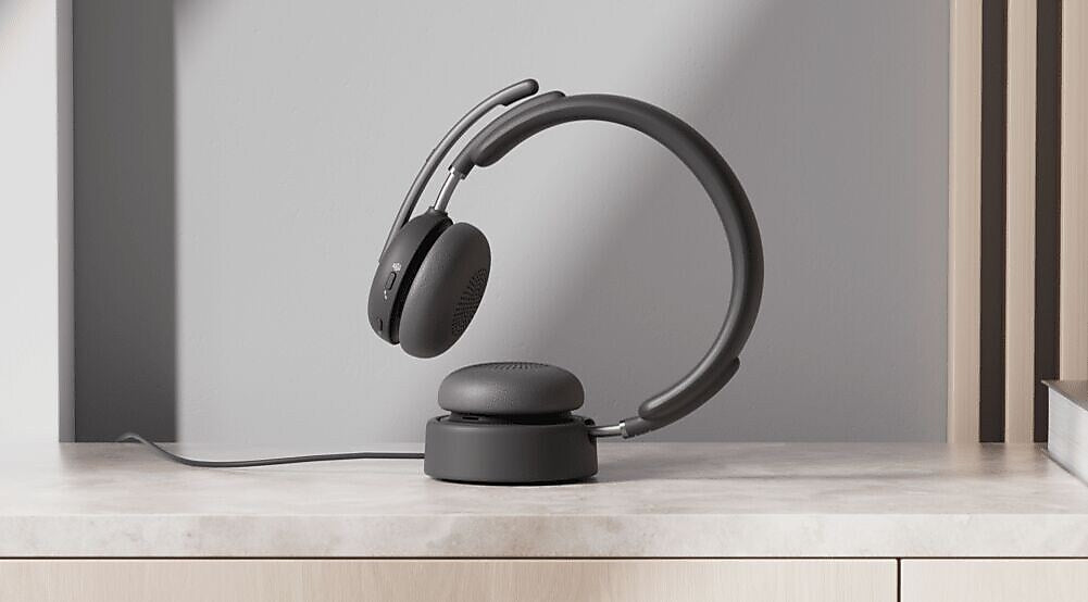 Logitech Zone Wireless 2 Magnetic USB-A Charging Stand for Zone Wireless 2 Headset, Black (989-001175)