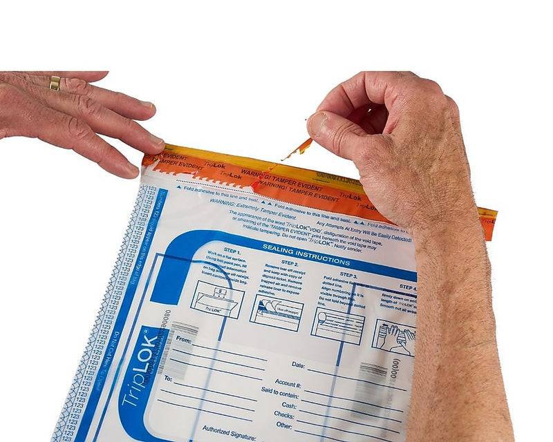TripLok Series A Deposit Bags, Clear, 100/Pack (585028)
