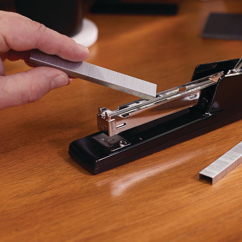 Swingline 747 Desktop Stapler, 30-Sheet Capacity, Black (74701)