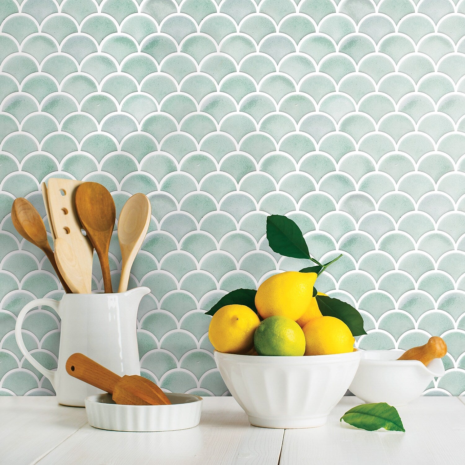 York Wallcoverings Scallop Peel and Stick StickTiles (TIL4571FLT)
