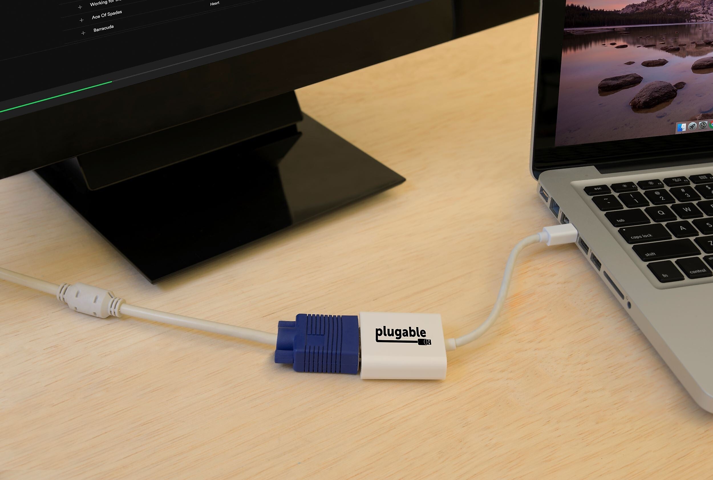 Plugable Mini Display Port to VGA Male/Female Video Adapter Cable, White (MDPM-VGAF)