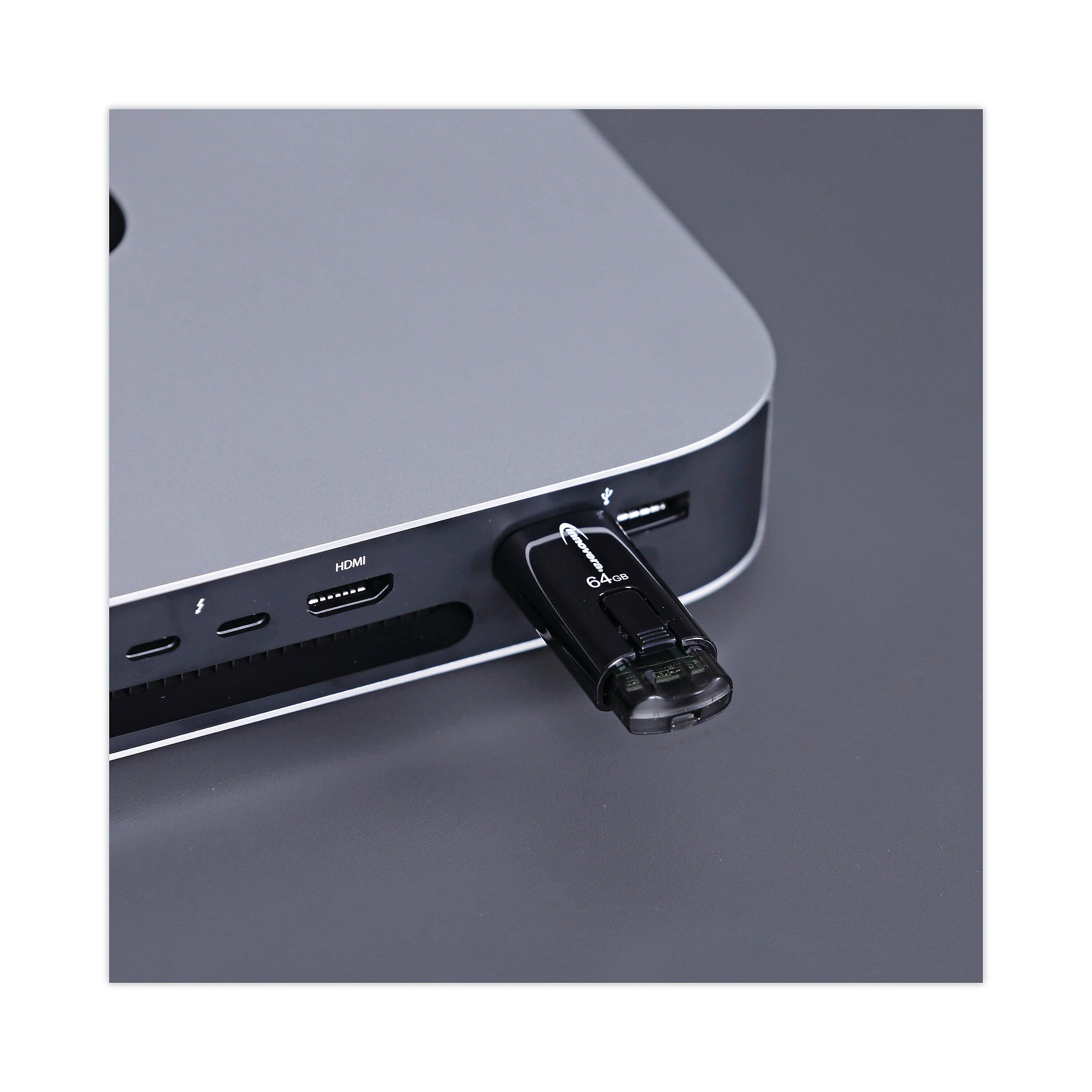 Innovera® USB 3.0 Flash Drive, 64 GB