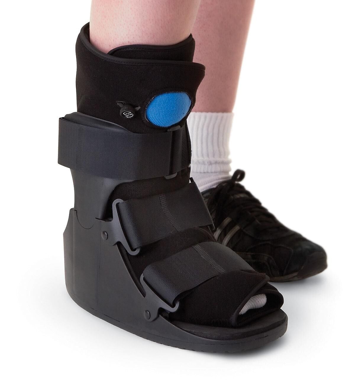 Medline Deluxe Pneumatic Ankle Walkers, Large (ORT28620L)