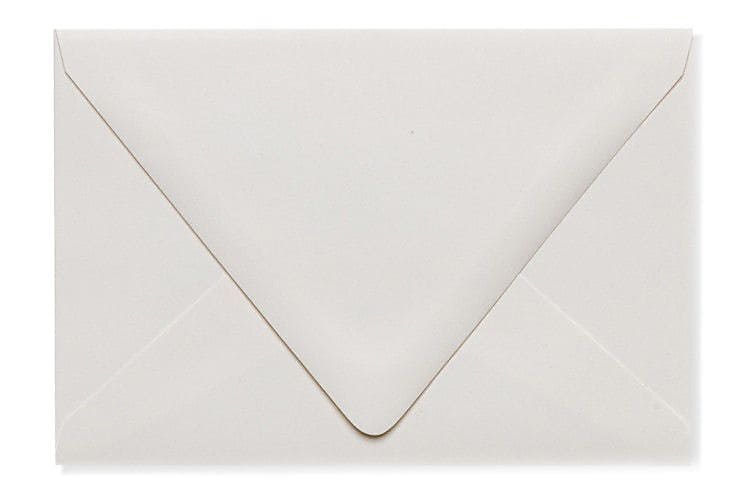 LUX A4 Contour Flap Envelopes (4 1/4 x 6 1/4) 1000/Box, Natural - 100% Recycled (1872-NPC-1000)