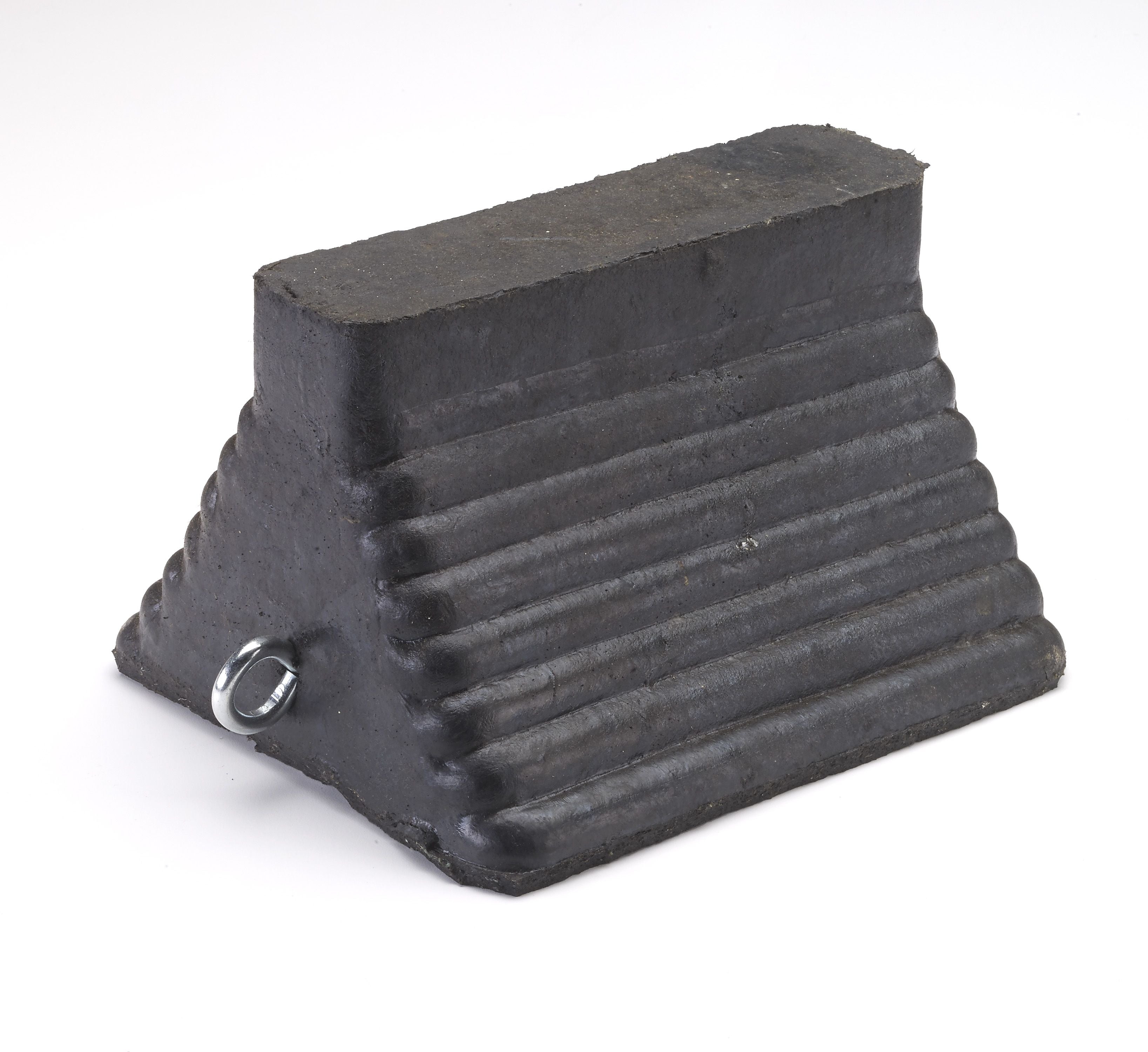Mutual Industries Molded Wheel Chock, 6" x 8" x 9", Black