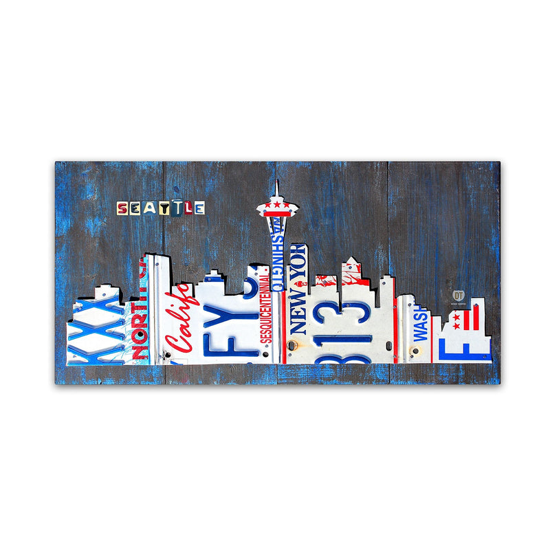 Trademark Fine Art ''Seattle Skyline License Plate'' by Design Turnpike 16" x 32" Canvas Art (ALI1271-C1632GG)