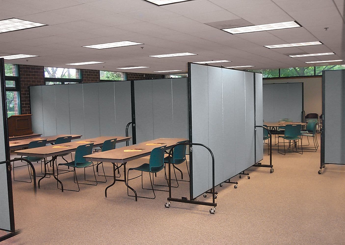 Screenflex® 13-Panel FREEstanding™ Portable Room Dividers, 6'H x 24'1"L, Grey