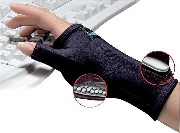 IMAK SmartGlove with Thumb Support, Small, Black (A20161)