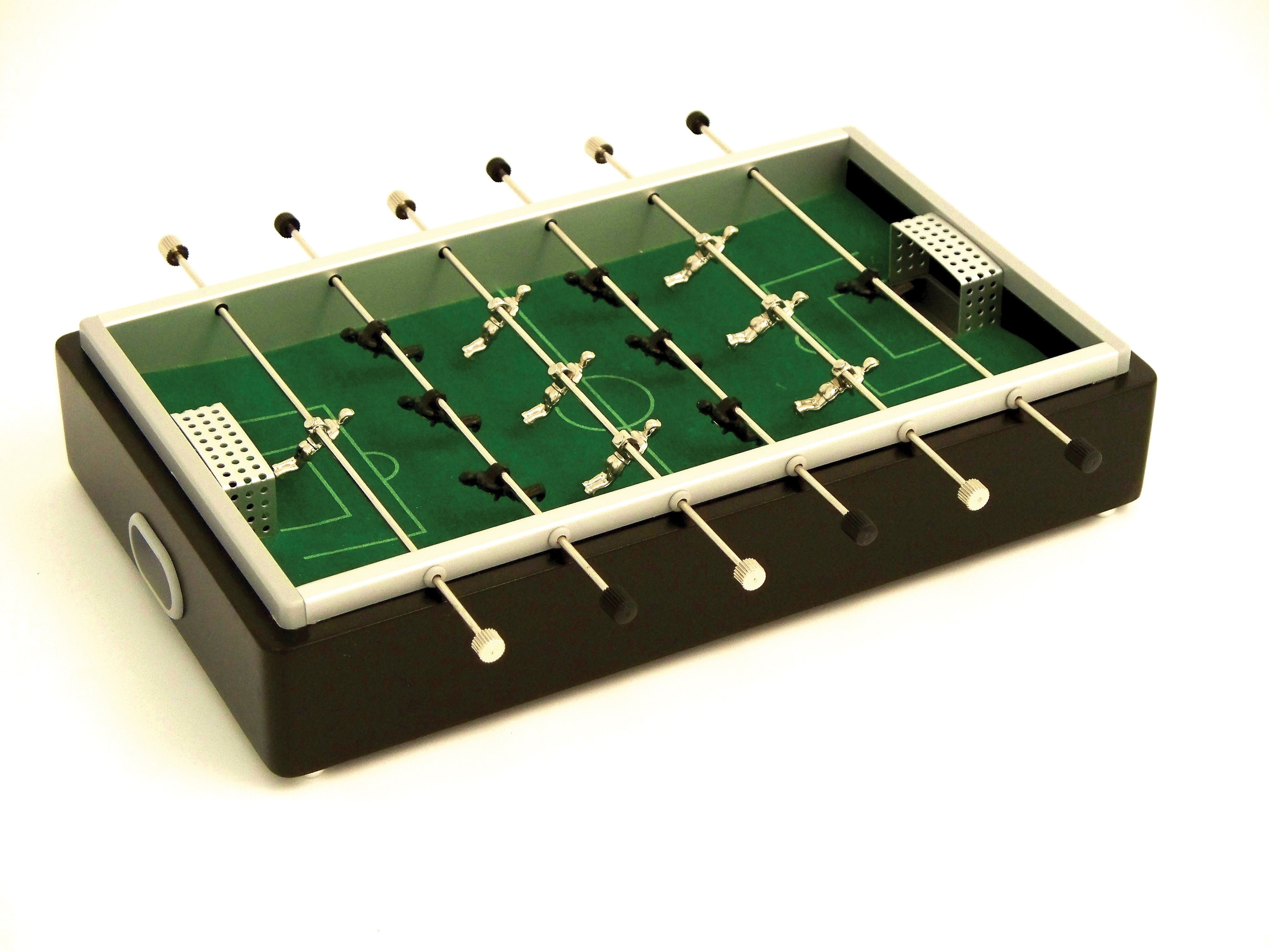 Bey-Berk Desktop Foosball Game Set, Silver/Black/Green (G538)