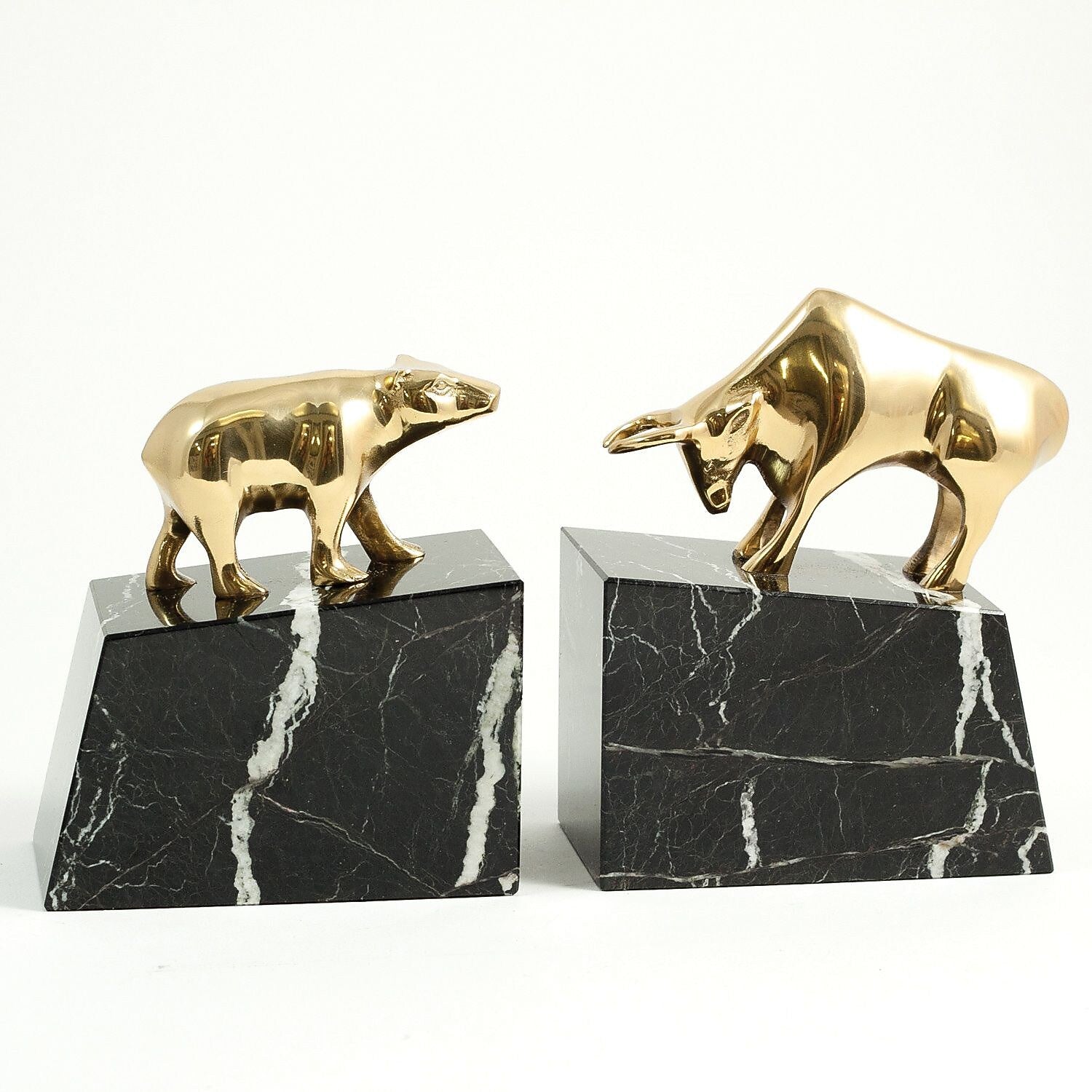 Bey-Berk Wall Street Book Ends, 6.5"H, Gold (R19B)