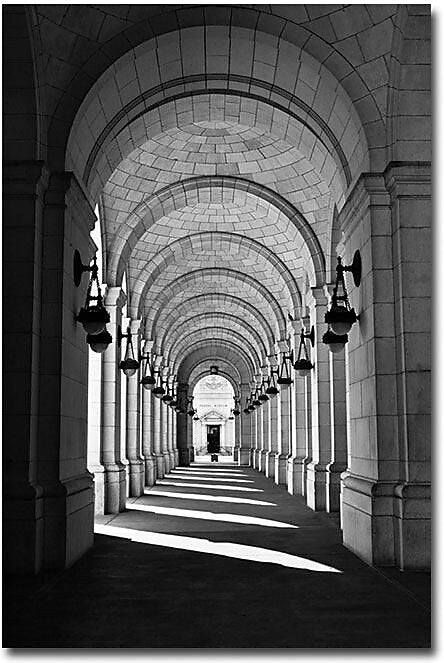 Trademark Global Gregory Ohanlon "Union Station Concourse" Canvas Art, 47" x 30"