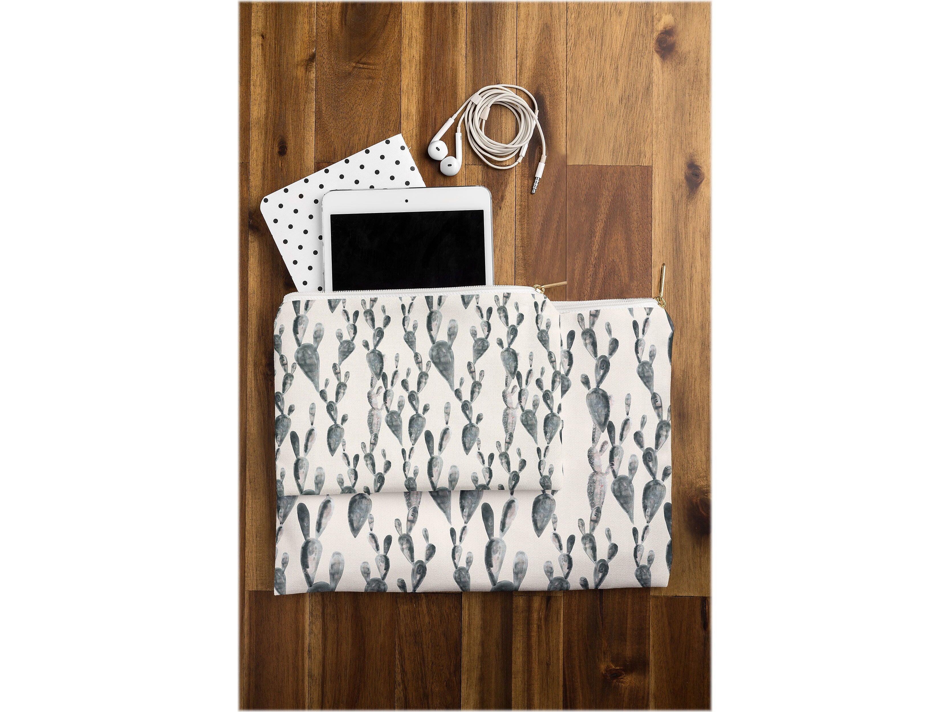 DENY Designs Dash and Ash 8.5" Polyester Travel Pouch, Water Resistant, Multicolored (61901-wpofsm)