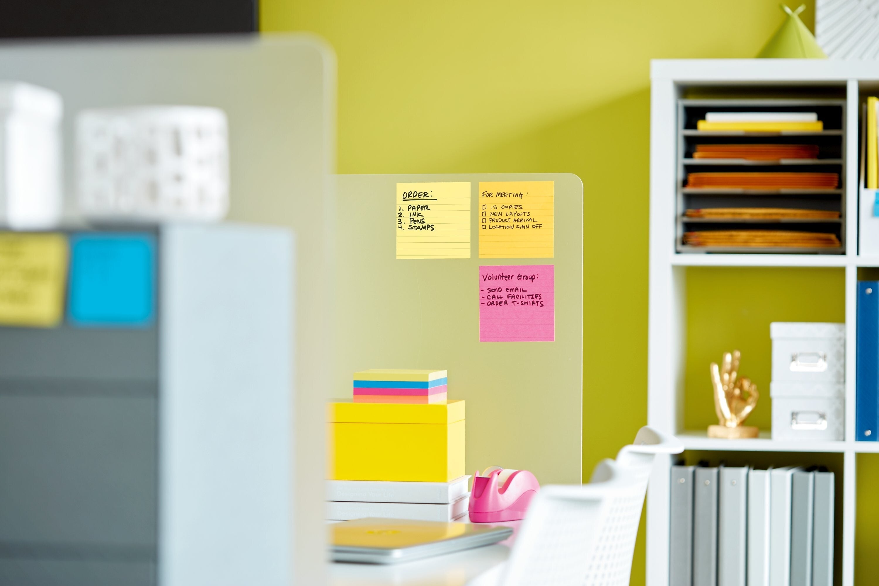 Post-it® Super Sticky Pop-Up Notes Dispenser for 4" x 4" Notes, Black (DS440-SSVP)