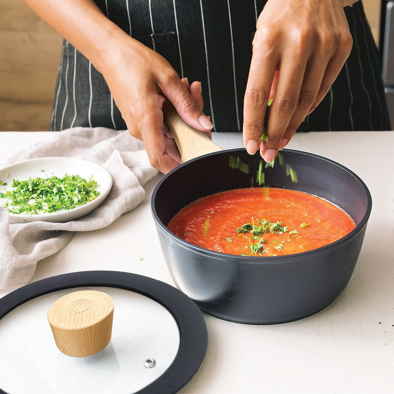 MasterChef Aluminum 7.9-Inch Sauce Pan with Tempered Glass Lid & Soft-Touch Bakelite Handle, Black, (VRD159102084)