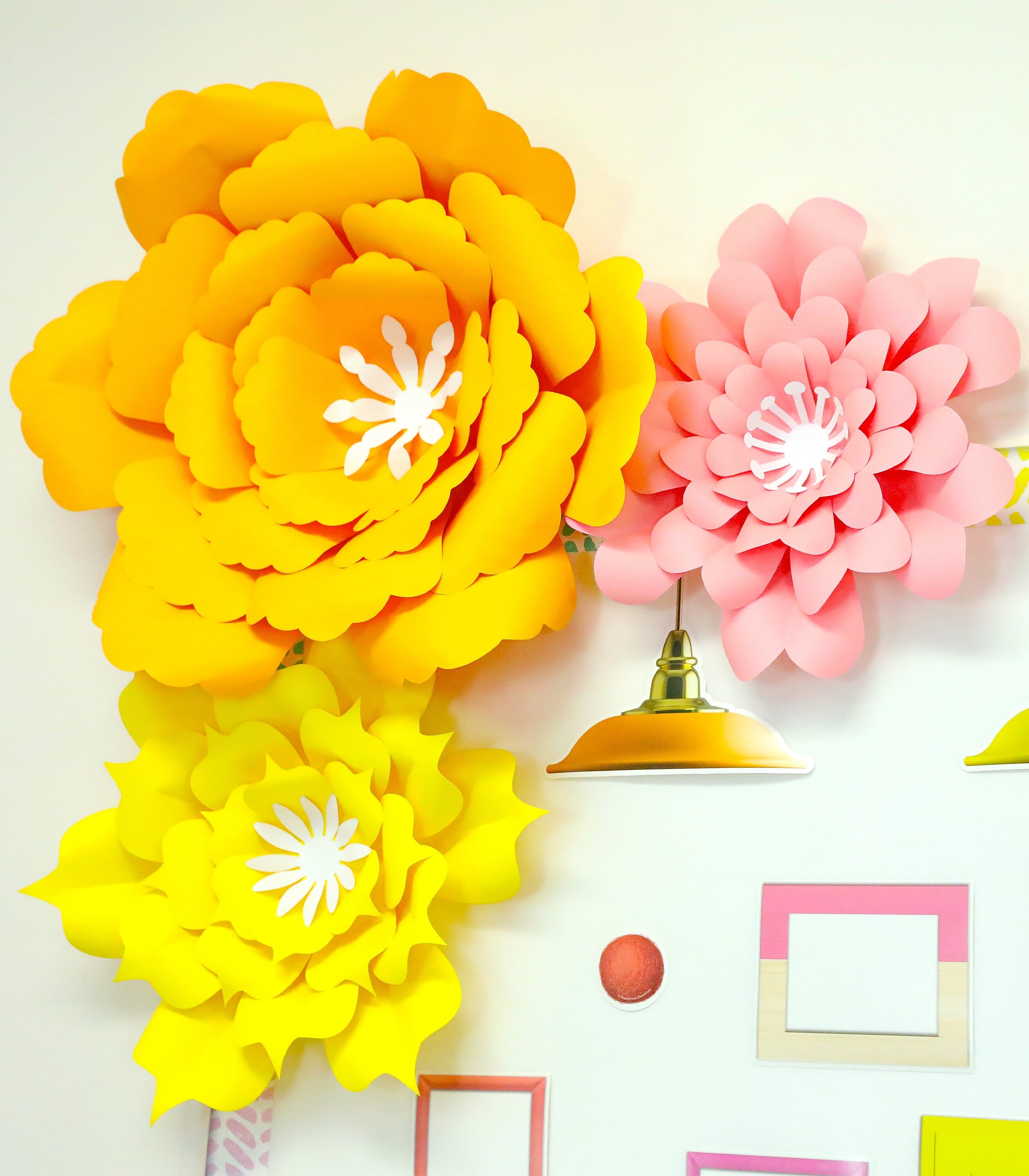 Carson-Dellosa Happily Ever Elementary Creatively Inspired Orange, Yellow, Pink Flowers Dimensional Accent