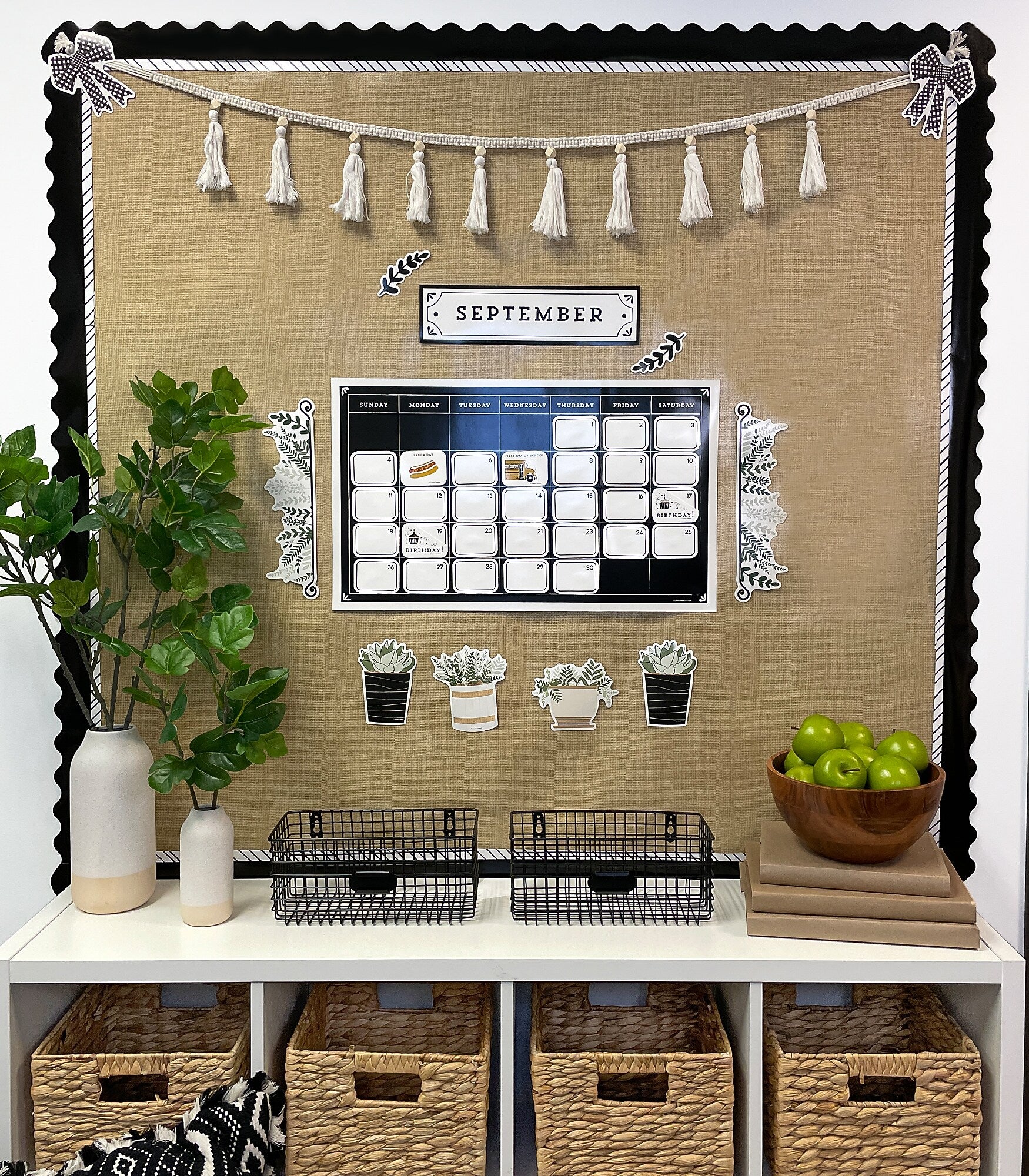 Carson-Dellosa Farmhouse Calendar Bulletin Board Set (110560-EC)