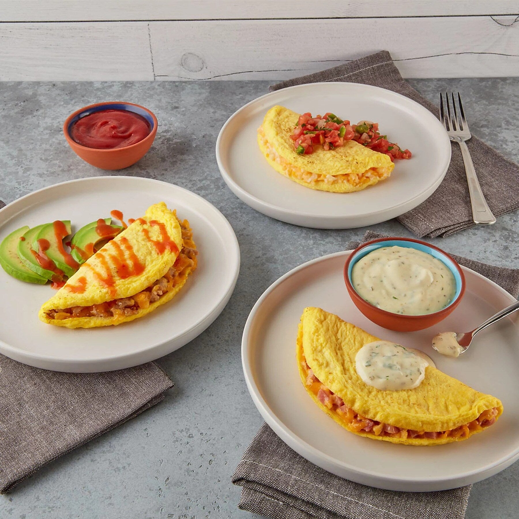 Eggland's Best Three Cheese Cage Free Omelet, 3.90 oz, 8/Box (220-02206)